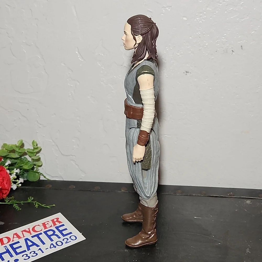 STAR WARS The Last Jedi Rey Training Action Figure